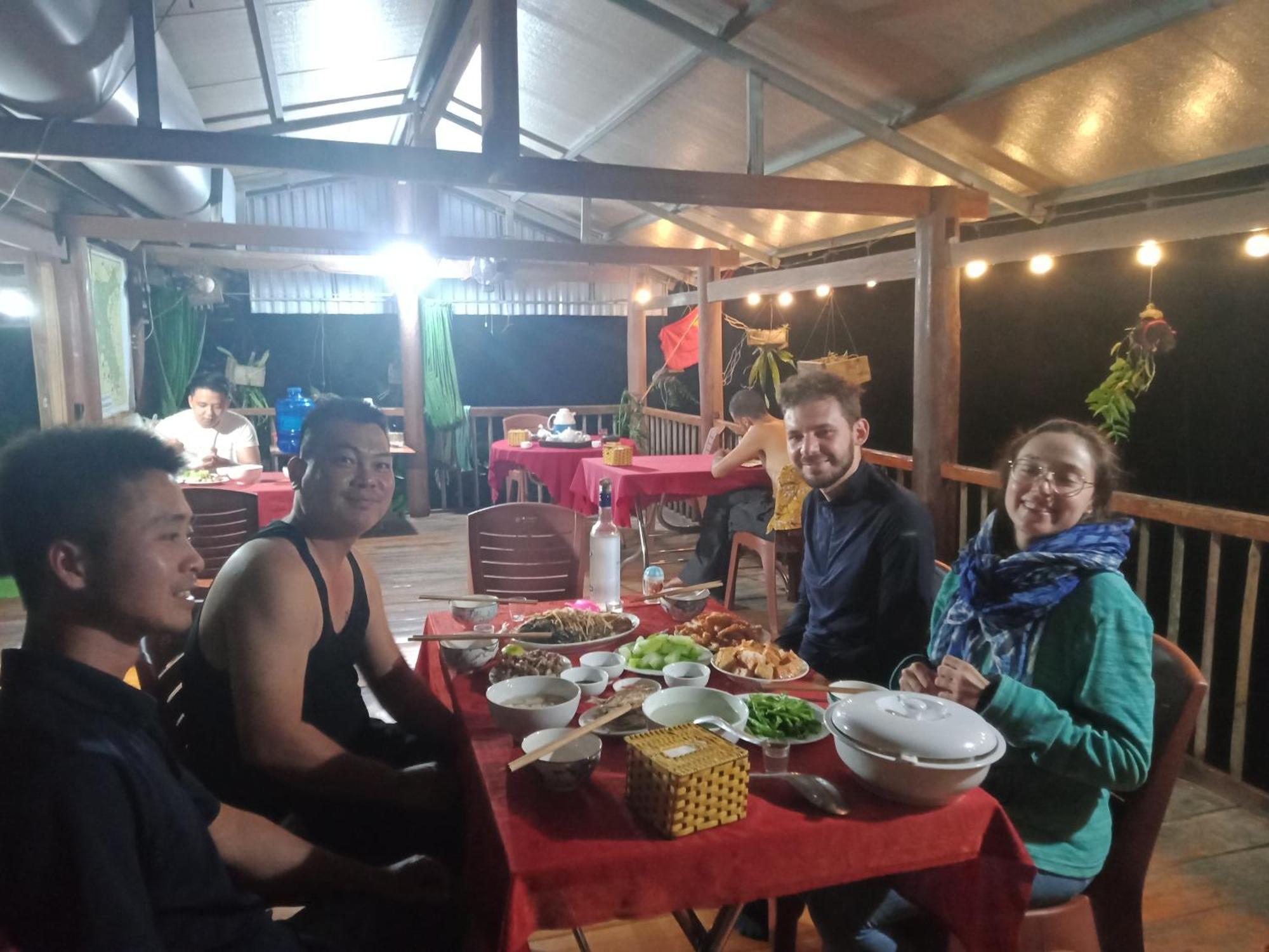 Tran Xuan Homestay Ba Be Kültér fotó
