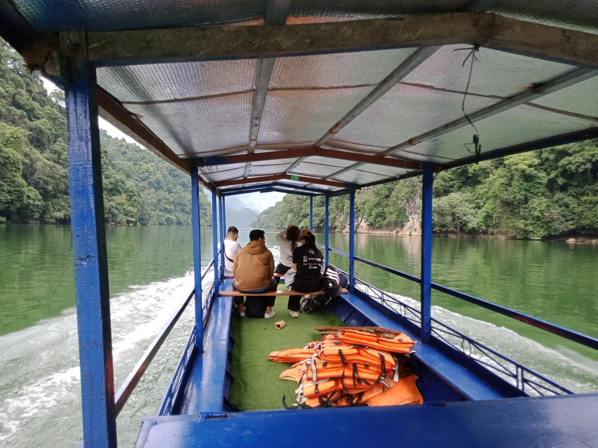 Tran Xuan Homestay Ba Be Kültér fotó