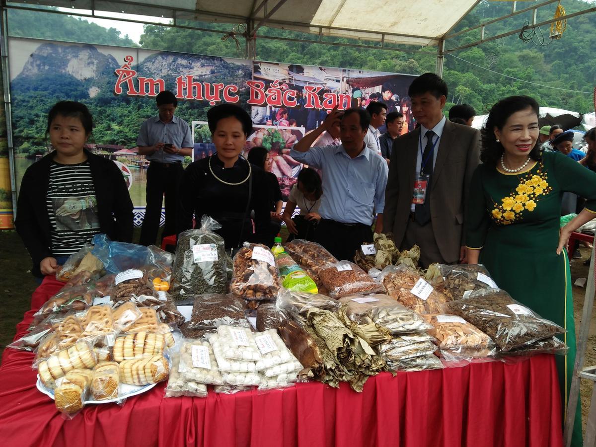Tran Xuan Homestay Ba Be Kültér fotó